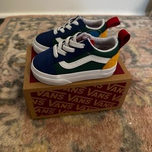 Vans Old Skool Elastic toddler shoes size 4.